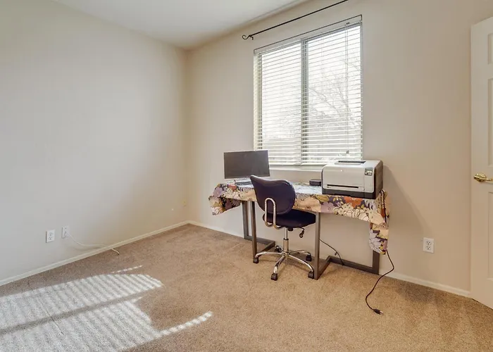 Pool & Great Location! Smart In *