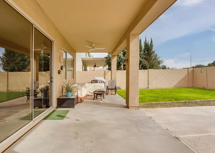 Holiday home Pool & Great Location! Smart In *